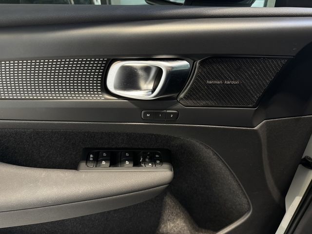 VOLVO富豪 XC40 B5  第13張相片