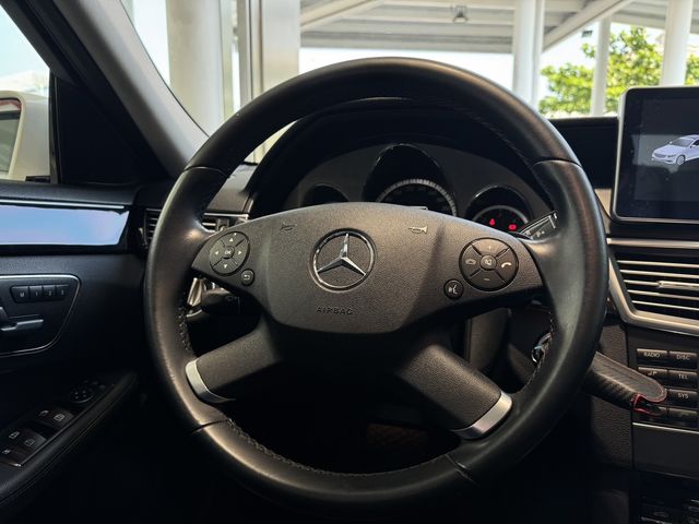 M-BENZ賓士 E220  第5張相片