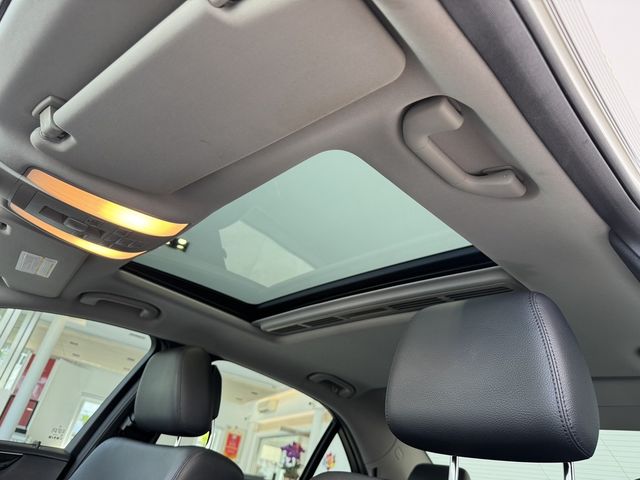 M-BENZ賓士 E220  第10張相片