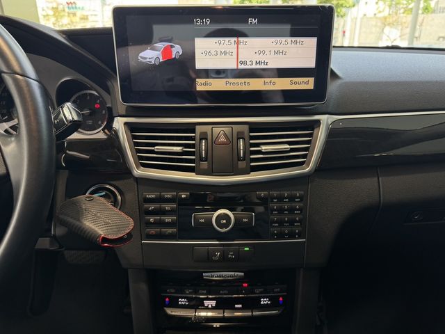 M-BENZ賓士 E220  第14張相片