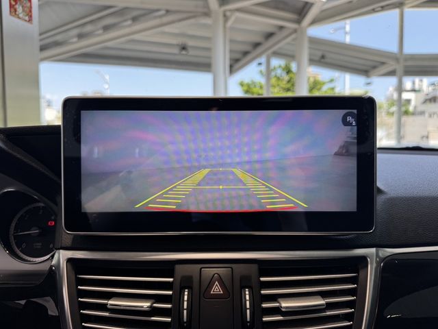 M-BENZ賓士 E220  第15張相片