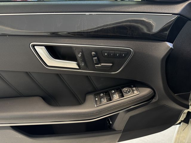 M-BENZ賓士 E220  第18張相片