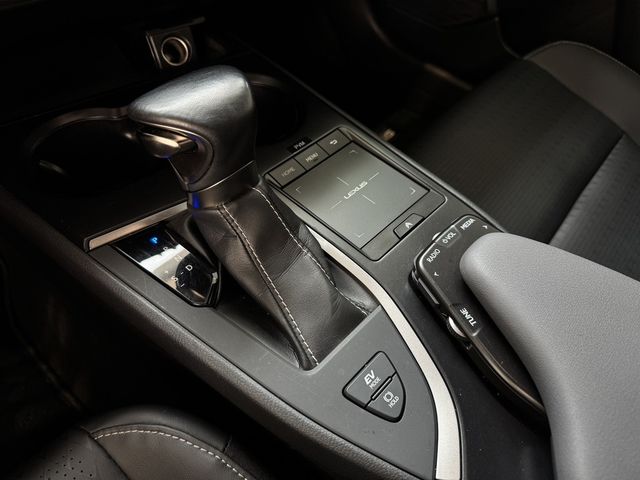 LEXUS凌志 UX250H  第10張相片