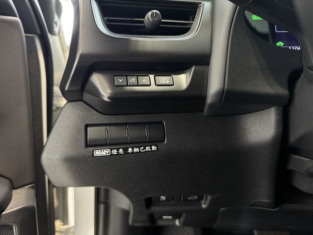 LEXUS凌志 UX250H  第15張相片