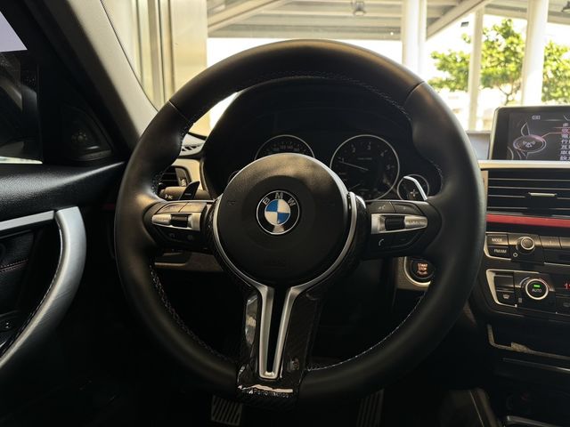 BMW寶馬 318D SEDAN  第6張相片