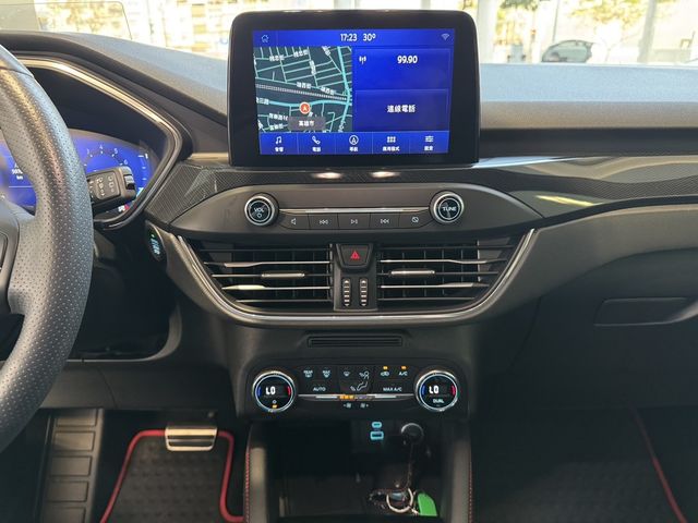 FORD福特 KUGA  第13張相片