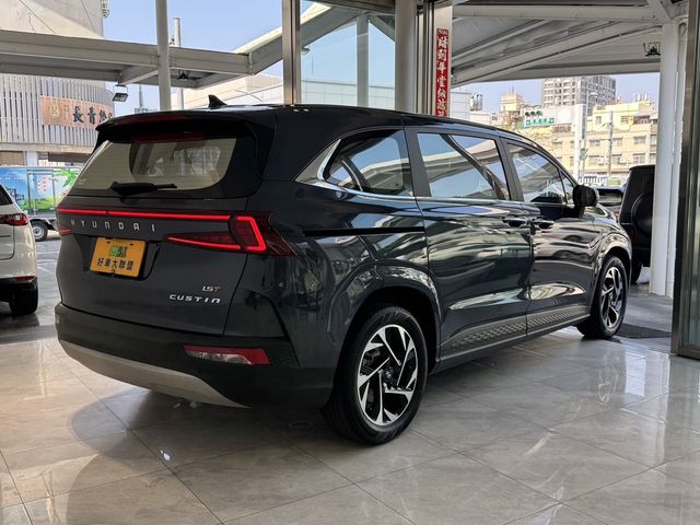 HYUNDAI現代 CUSTIN  第2張相片