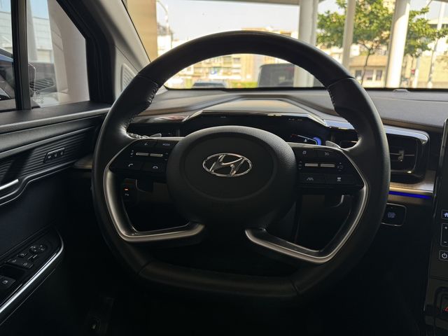 HYUNDAI現代 CUSTIN  第6張相片