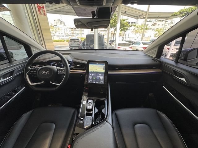 HYUNDAI現代 CUSTIN  第7張相片