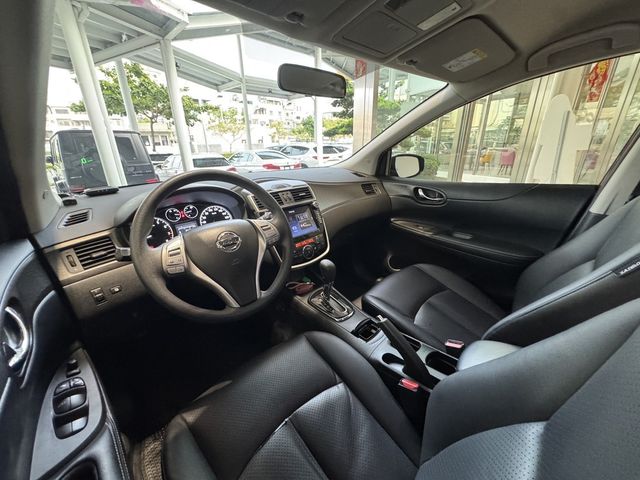 NISSAN日產 TIIDA  第8張相片