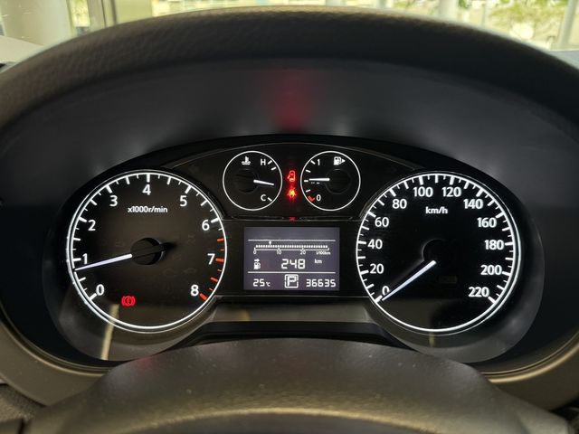 NISSAN日產 TIIDA  第13張相片