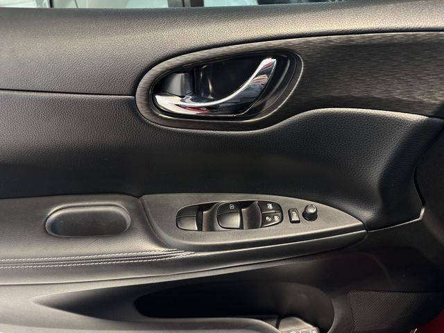 NISSAN日產 TIIDA  第16張相片