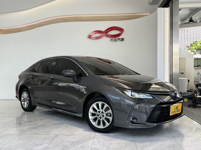 TOYOTA豐田 COROLLA ALTIS HYBRID  第1張相片