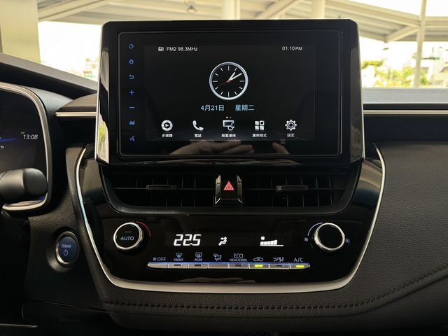 TOYOTA豐田 COROLLA ALTIS HYBRID  第12張相片