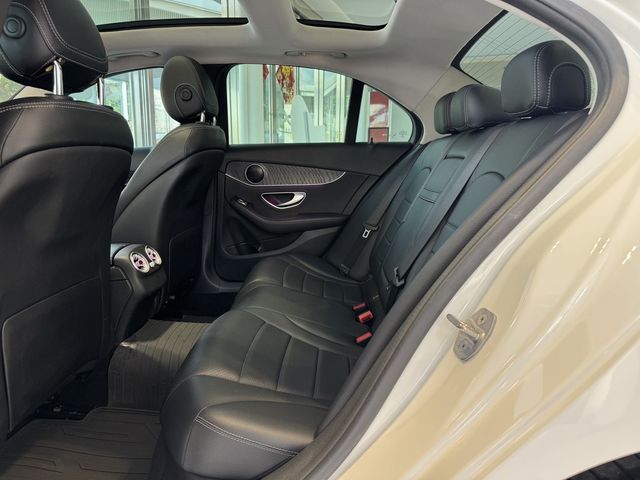 M-BENZ賓士 C300  第8張相片