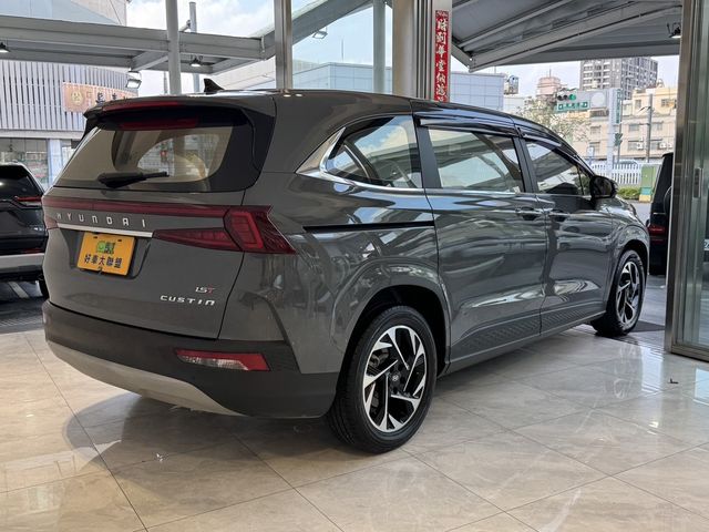 HYUNDAI現代 CUSTIN  第2張相片
