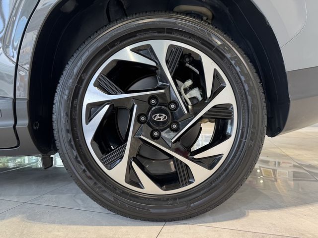 HYUNDAI現代 CUSTIN  第4張相片