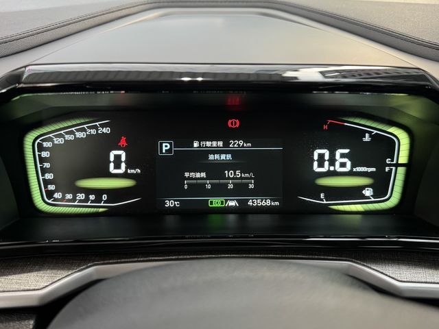 HYUNDAI現代 CUSTIN  第12張相片