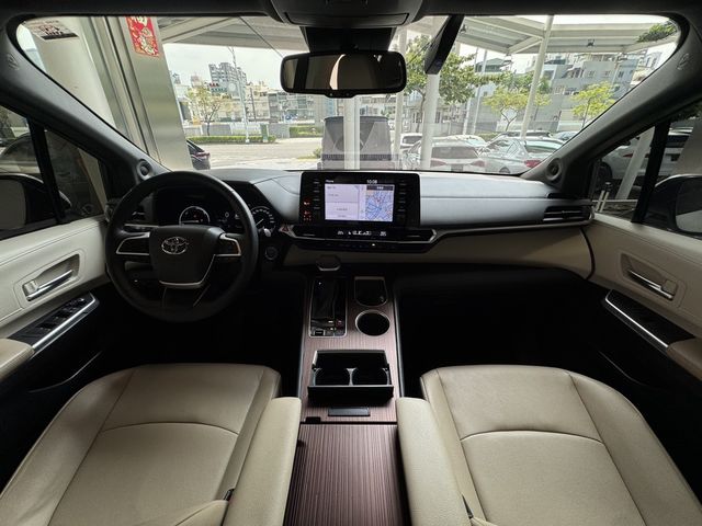 TOYOTA豐田 SIENNA  第6張相片