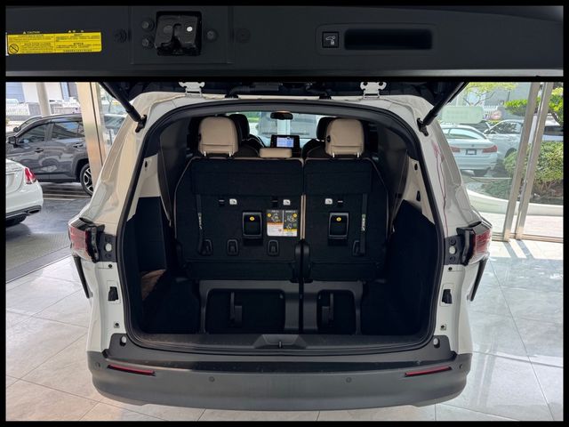 TOYOTA豐田 SIENNA  第19張相片