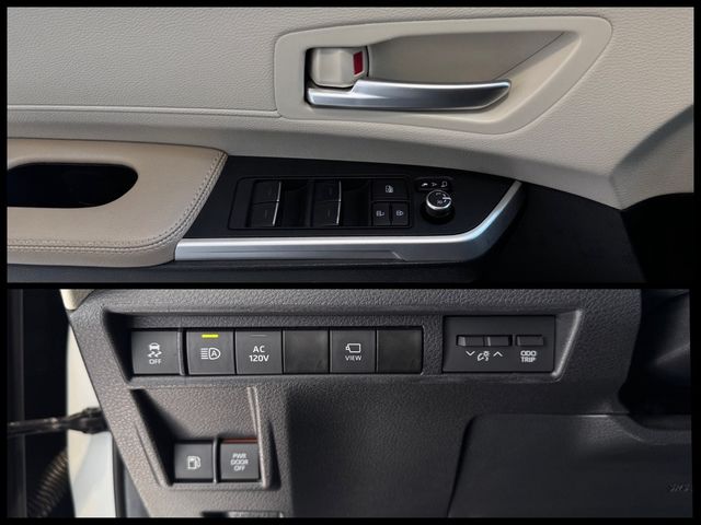 TOYOTA豐田 SIENNA  第20張相片