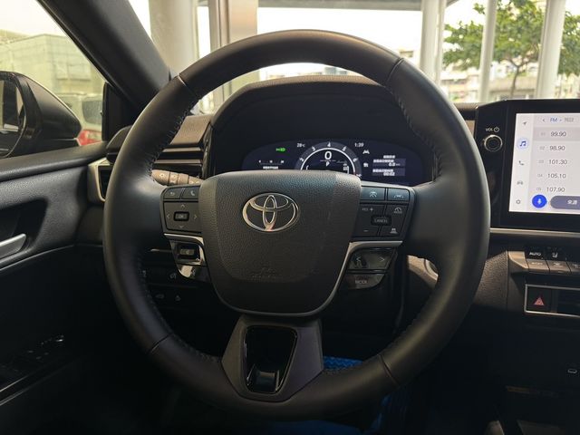 TOYOTA豐田 CAMRY  第5張相片