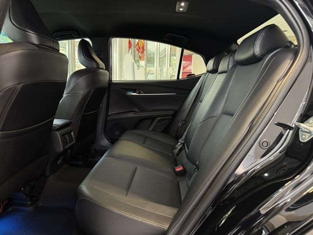 TOYOTA豐田 CAMRY  第8張相片