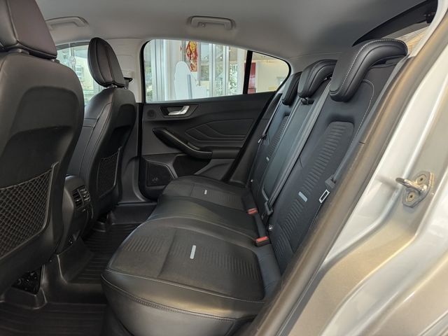 FORD福特 FOCUS ACTIVE  第7張相片