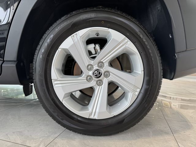 TOYOTA豐田 YARIS CROSS  第4張相片
