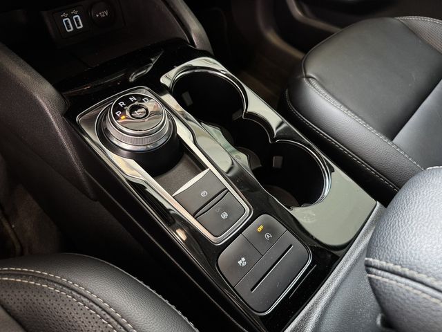 FORD福特 KUGA  第10張相片