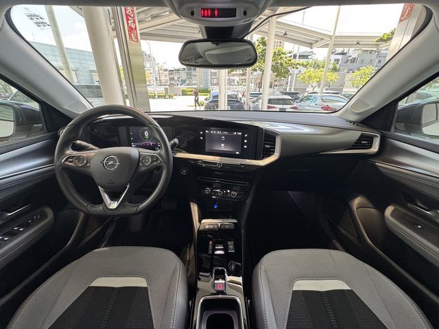 OPEL歐寶 Mokka Elegance  第6張相片