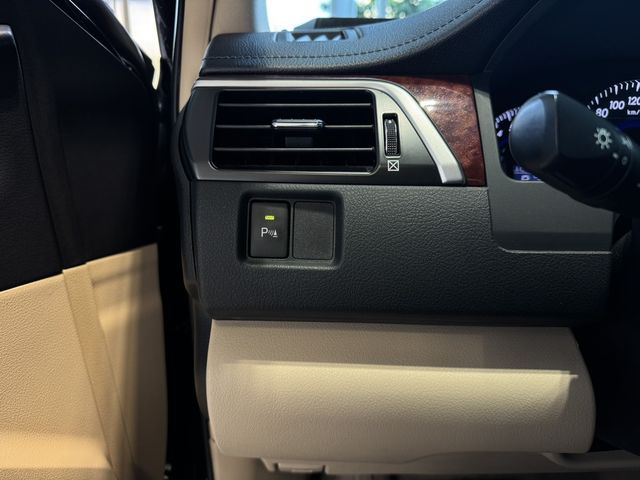 TOYOTA豐田 CAMRY  第16張相片