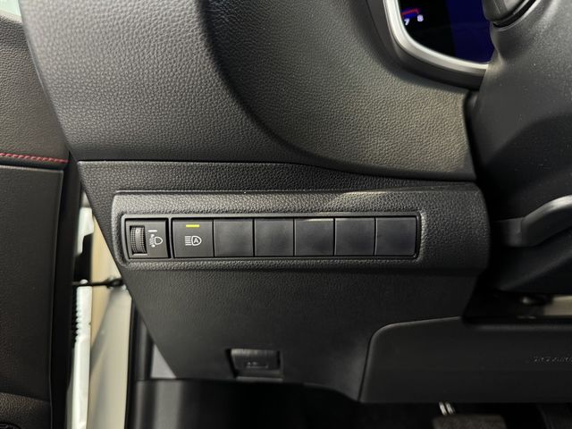 TOYOTA豐田 AURIS  第14張相片