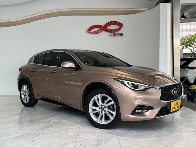 INFINITI無限 Q30  第1張相片