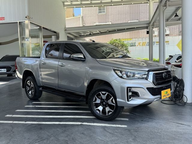 TOYOTA豐田 HILUX  第1張相片