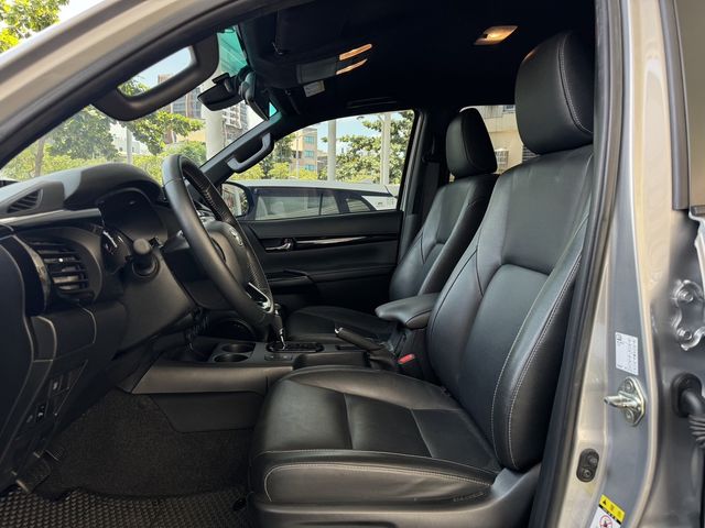 TOYOTA豐田 HILUX  第11張相片