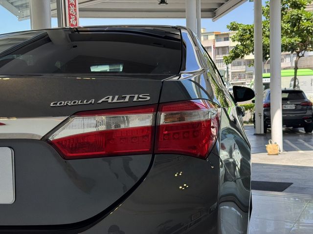 TOYOTA豐田 ALTIS  第3張相片