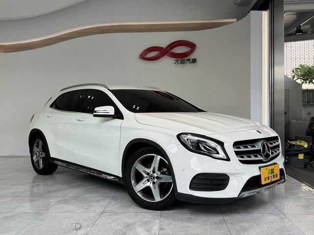 M-BENZ賓士 GLA180  第1張相片