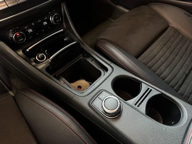 M-BENZ賓士 GLA180  第13張相片