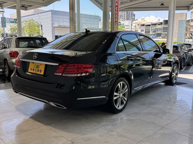 M-BENZ賓士 E200  第2張相片
