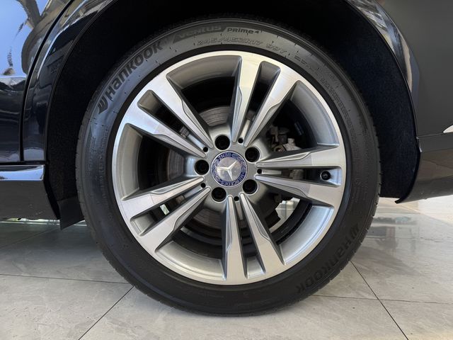 M-BENZ賓士 E200  第4張相片