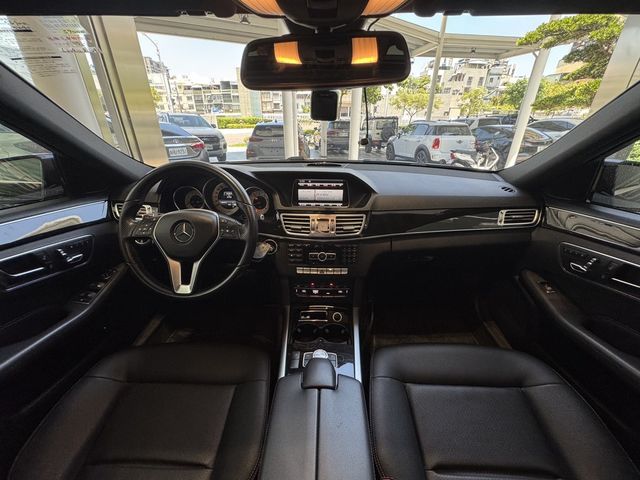 M-BENZ賓士 E200  第6張相片