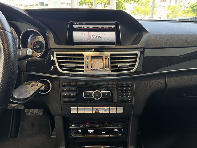 M-BENZ賓士 E200  第14張相片