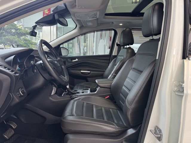 FORD福特 KUGA  第9張相片