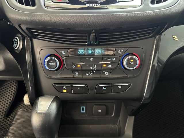 FORD福特 KUGA  第12張相片