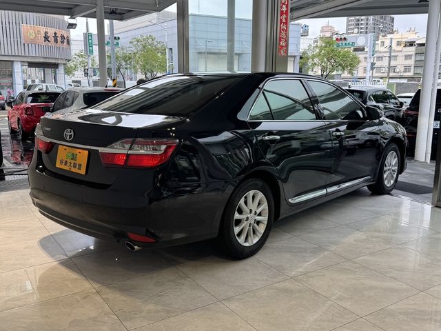 TOYOTA豐田 CAMRY  第2張相片