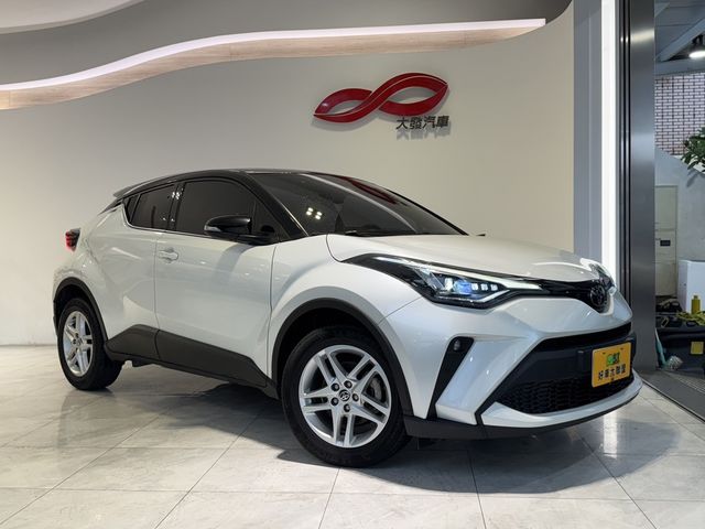 TOYOTA豐田 C-HR  第1張相片