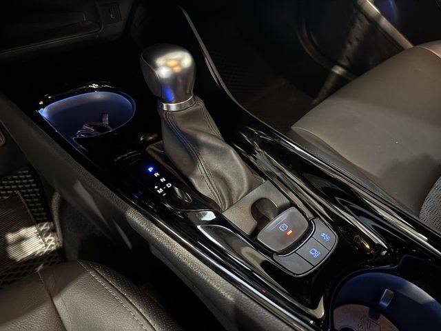 TOYOTA豐田 C-HR  第10張相片