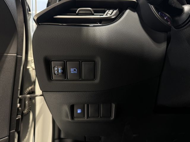 TOYOTA豐田 C-HR  第13張相片