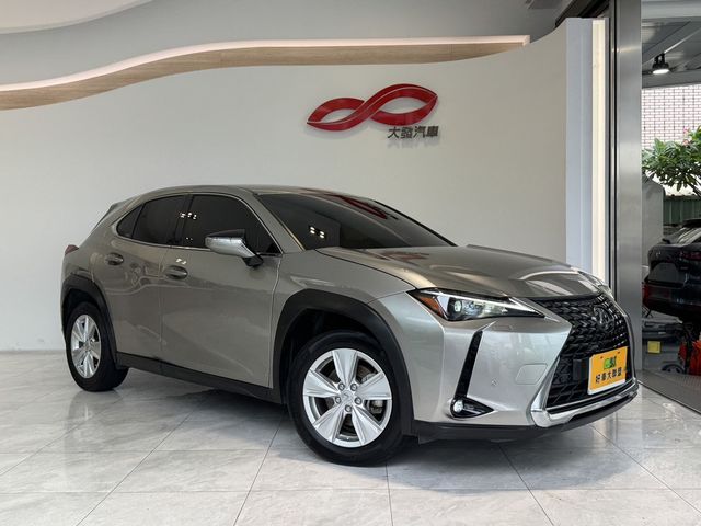 LEXUS凌志 UX250H  第1張相片